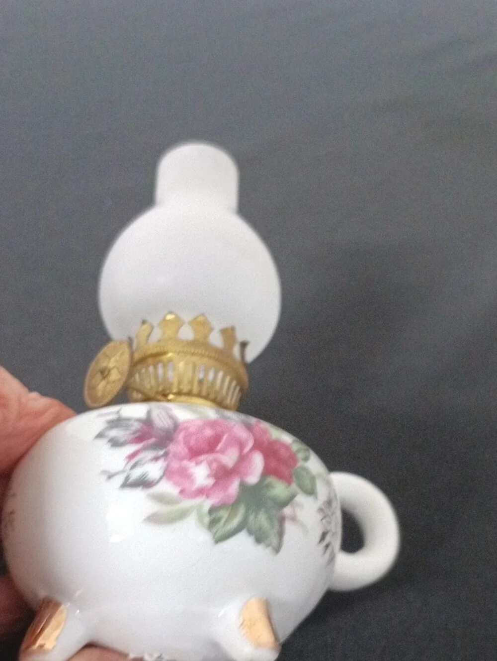 Vintage-Style White Floral Mini Oil Lamp with Frosted Glass Chimney